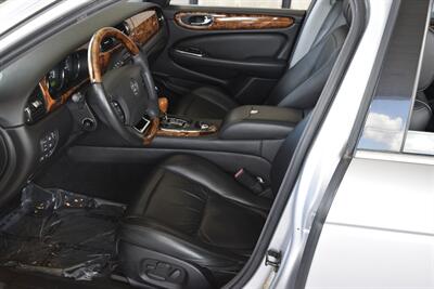 2005 Jaguar XJ8 Super V8   - Photo 22 - Stafford, TX 77477