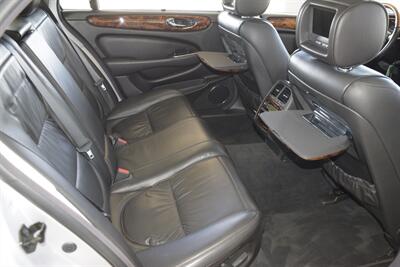 2005 Jaguar XJ8 Super V8   - Photo 32 - Stafford, TX 77477