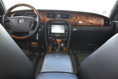 2005 Jaguar XJ8 Super V8   - Photo 26 - Stafford, TX 77477