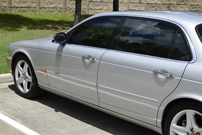 2005 Jaguar XJ8 Super V8   - Photo 5 - Stafford, TX 77477