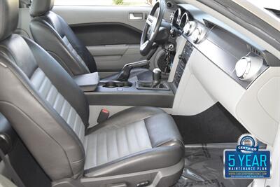 2009 Ford Mustang GT PREMIUM CALIFORNIA EDITION 5SPD MANUAL 52K MILE   - Photo 27 - Stafford, TX 77477