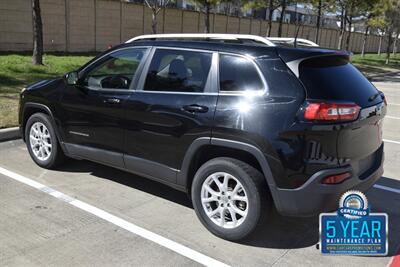 2018 Jeep Cherokee Latitude Plus LTHR NAV 70K LOW MILES NEW TRADE IN   - Photo 13 - Stafford, TX 77477