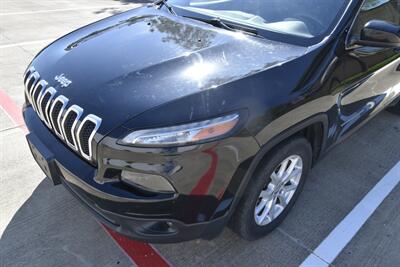 2018 Jeep Cherokee Latitude Plus LTHR NAV 70K LOW MILES NEW TRADE IN   - Photo 10 - Stafford, TX 77477