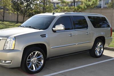 2014 Cadillac Escalade ESV PLATINUM AWD HANDICAP LIFT EQUIPPED LOADED NIC   - Photo 7 - Stafford, TX 77477