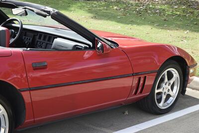 1987 Chevrolet Corvette CONVERTIBLE GREAT CONDITION 6SPD MANUAL 21K MILES   - Photo 18 - Stafford, TX 77477