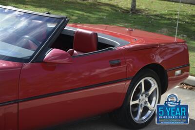 1987 Chevrolet Corvette CONVERTIBLE GREAT CONDITION 6SPD MANUAL 21K MILES   - Photo 9 - Stafford, TX 77477
