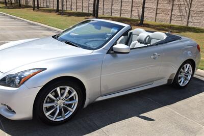 2013 INFINITI G37 CONVERTIBLE GREAT CONDITION FRESH TRADE LADY OWNED   - Photo 7 - Stafford, TX 77477