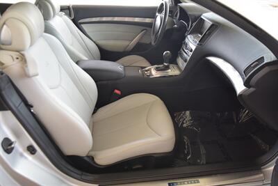 2013 INFINITI G37 CONVERTIBLE GREAT CONDITION FRESH TRADE LADY OWNED   - Photo 26 - Stafford, TX 77477