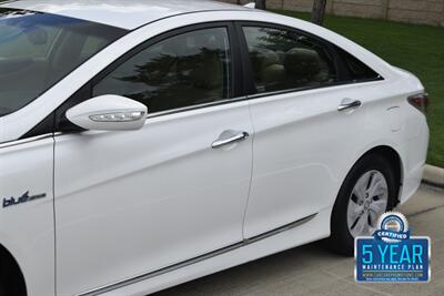 2015 Hyundai Sonata Hybrid 50K ORIG MILES FRESH TRADE IN CLEAN   - Photo 9 - Stafford, TX 77477