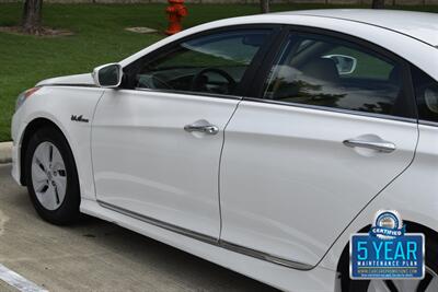 2015 Hyundai Sonata Hybrid 50K ORIG MILES FRESH TRADE IN CLEAN   - Photo 17 - Stafford, TX 77477