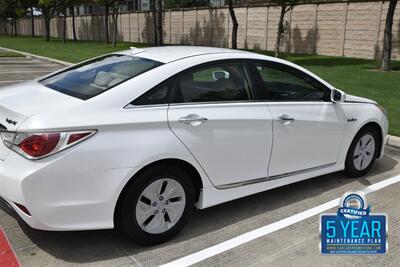 2015 Hyundai Sonata Hybrid 50K ORIG MILES FRESH TRADE IN CLEAN   - Photo 16 - Stafford, TX 77477