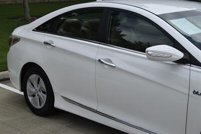 2015 Hyundai Sonata Hybrid 50K ORIG MILES FRESH TRADE IN CLEAN   - Photo 8 - Stafford, TX 77477