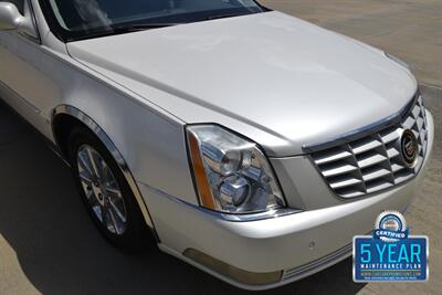 2009 Cadillac DTS PLATINUM LUXURY NAV ROOF CHROME PKG FRESH TRADE IN   - Photo 11 - Stafford, TX 77477