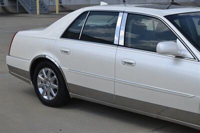 2009 Cadillac DTS PLATINUM LUXURY NAV ROOF CHROME PKG FRESH TRADE IN   - Photo 8 - Stafford, TX 77477