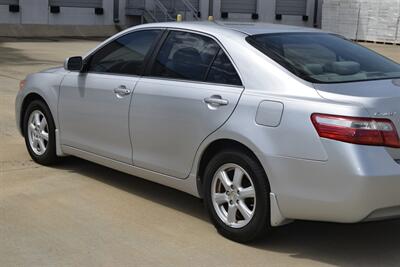 2007 Toyota Camry LE 98K ORIG LOW MILES NEW CAR TRADE IN CLEAN   - Photo 11 - Stafford, TX 77477