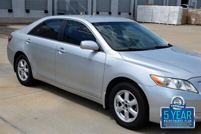 2007 Toyota Camry LE 98K ORIG LOW MILES NEW CAR TRADE IN CLEAN   - Photo 4 - Stafford, TX 77477