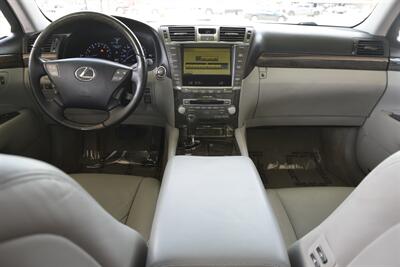 2010 Lexus LS 460 NAV BK/CAM HTD/COOLED STS NEW TRADE IN CLEAN   - Photo 26 - Stafford, TX 77477