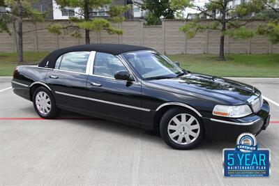 2007 Lincoln Town Car Designer Series CARRIAGE TOP HWY MILES NEW TRADE   - Photo 22 - Stafford, TX 77477