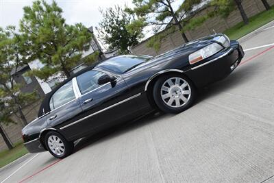 2007 Lincoln Town Car Designer Series CARRIAGE TOP HWY MILES NEW TRADE   - Photo 39 - Stafford, TX 77477
