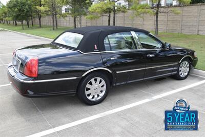 2007 Lincoln Town Car Designer Series CARRIAGE TOP HWY MILES NEW TRADE   - Photo 14 - Stafford, TX 77477