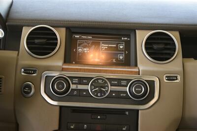 2016 Land Rover LR4 HSE LOADED NAV BK/CAM ROOF HWY MILES NEW TRADE IN   - Photo 27 - Stafford, TX 77477