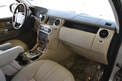 2016 Land Rover LR4 HSE LOADED NAV BK/CAM ROOF HWY MILES NEW TRADE IN   - Photo 29 - Stafford, TX 77477