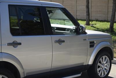 2016 Land Rover LR4 HSE LOADED NAV BK/CAM ROOF HWY MILES NEW TRADE IN   - Photo 18 - Stafford, TX 77477