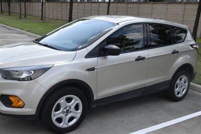 2018 Ford Escape S ALL PWR 88K HWY MILES FRESH TRADE IN NICE   - Photo 7 - Stafford, TX 77477