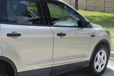 2018 Ford Escape S ALL PWR 88K HWY MILES FRESH TRADE IN NICE   - Photo 18 - Stafford, TX 77477