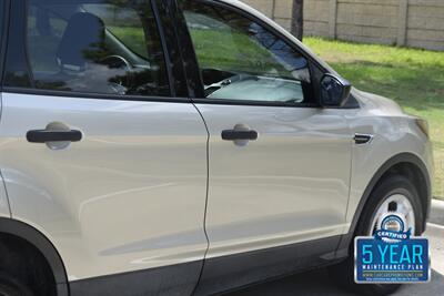 2018 Ford Escape S ALL PWR 88K HWY MILES FRESH TRADE IN NICE   - Photo 18 - Stafford, TX 77477