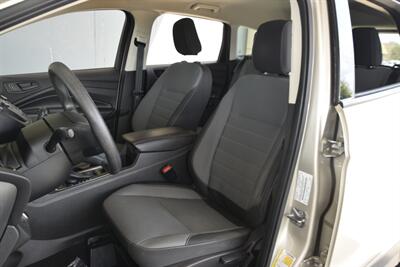 2018 Ford Escape S ALL PWR 88K HWY MILES FRESH TRADE IN NICE   - Photo 32 - Stafford, TX 77477