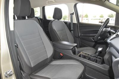 2018 Ford Escape S ALL PWR 88K HWY MILES FRESH TRADE IN NICE   - Photo 33 - Stafford, TX 77477