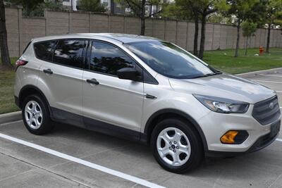 2018 Ford Escape S ALL PWR 88K HWY MILES FRESH TRADE IN NICE   - Photo 4 - Stafford, TX 77477