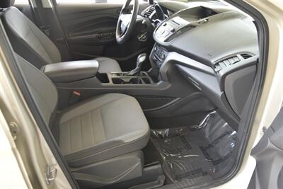 2018 Ford Escape S ALL PWR 88K HWY MILES FRESH TRADE IN NICE   - Photo 31 - Stafford, TX 77477
