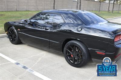 2011 Dodge Challenger SRT8 392 6SPD MANUAL RARE COMBO FRESH TRADE CLEAN   - Photo 14 - Stafford, TX 77477