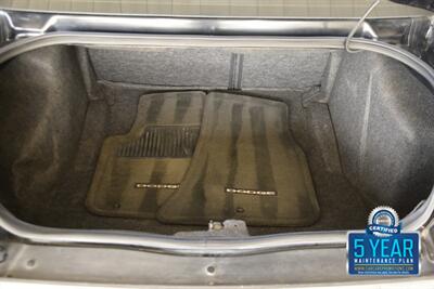 2011 Dodge Challenger SRT8 392 6SPD MANUAL RARE COMBO FRESH TRADE CLEAN   - Photo 20 - Stafford, TX 77477