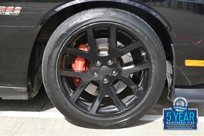 2011 Dodge Challenger SRT8 392 6SPD MANUAL RARE COMBO FRESH TRADE CLEAN   - Photo 28 - Stafford, TX 77477