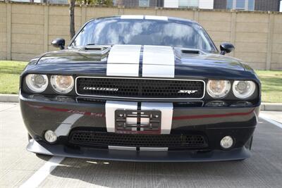 2011 Dodge Challenger SRT8 392 6SPD MANUAL RARE COMBO FRESH TRADE CLEAN   - Photo 3 - Stafford, TX 77477