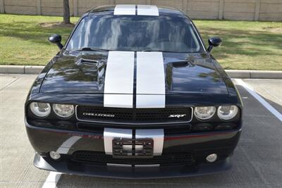 2011 Dodge Challenger SRT8 392 6SPD MANUAL RARE COMBO FRESH TRADE CLEAN   - Photo 2 - Stafford, TX 77477