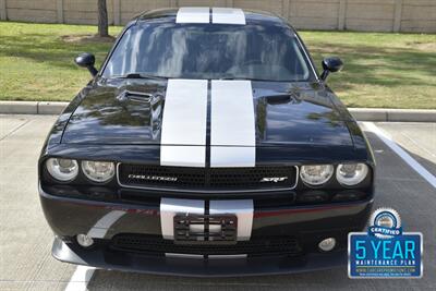 2011 Dodge Challenger SRT8 392 6SPD MANUAL RARE COMBO FRESH TRADE CLEAN   - Photo 2 - Stafford, TX 77477