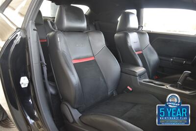 2011 Dodge Challenger SRT8 392 6SPD MANUAL RARE COMBO FRESH TRADE CLEAN   - Photo 27 - Stafford, TX 77477