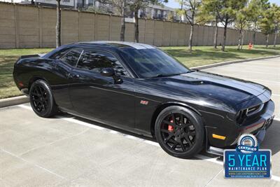 2011 Dodge Challenger SRT8 392 6SPD MANUAL RARE COMBO FRESH TRADE CLEAN   - Photo 4 - Stafford, TX 77477