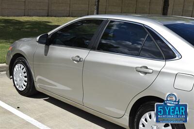 2015 Toyota Camry LE 86K LOW MILES FRESH TRADE IN NICE   - Photo 17 - Stafford, TX 77477