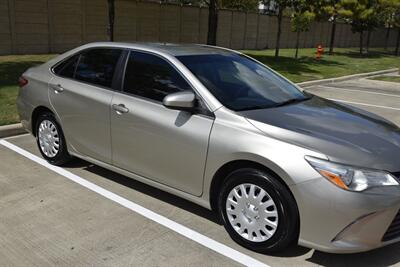 2015 Toyota Camry LE 86K LOW MILES FRESH TRADE IN NICE   - Photo 6 - Stafford, TX 77477