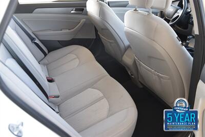 2017 Hyundai Sonata Hybrid SE   - Photo 37 - Stafford, TX 77477