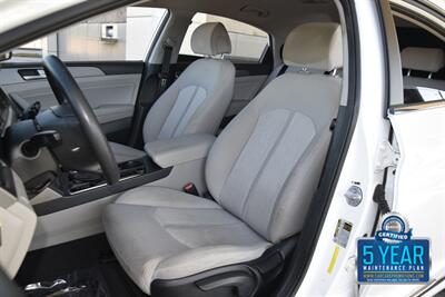 2017 Hyundai Sonata Hybrid SE   - Photo 27 - Stafford, TX 77477