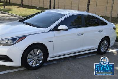 2017 Hyundai Sonata Hybrid SE   - Photo 15 - Stafford, TX 77477