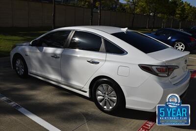 2017 Hyundai Sonata Hybrid SE   - Photo 48 - Stafford, TX 77477