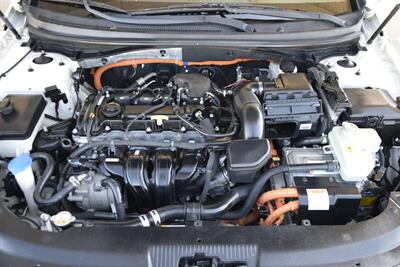 2017 Hyundai Sonata Hybrid SE   - Photo 42 - Stafford, TX 77477