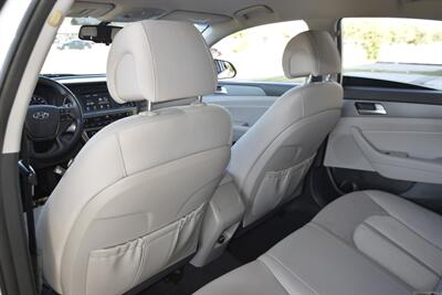 2017 Hyundai Sonata Hybrid SE   - Photo 30 - Stafford, TX 77477